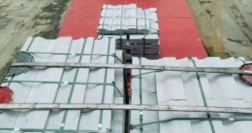 吕梁 芝麻白仿形加直形路沿石出货日常