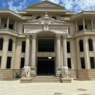 吕梁 黄金麻别墅外墙干挂，大柱，大象，蘑菇石，雕花板