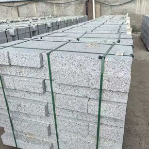 吕梁 白麻花岗岩路沿石，弧形路沿石，道牙石，马路牙子，界石，路缘石，平沿石，直岩石，平缘石等