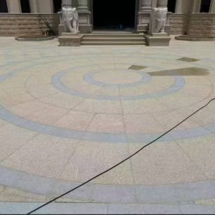 吕梁 黄金麻芝麻灰花岗岩石材地铺拼接效果