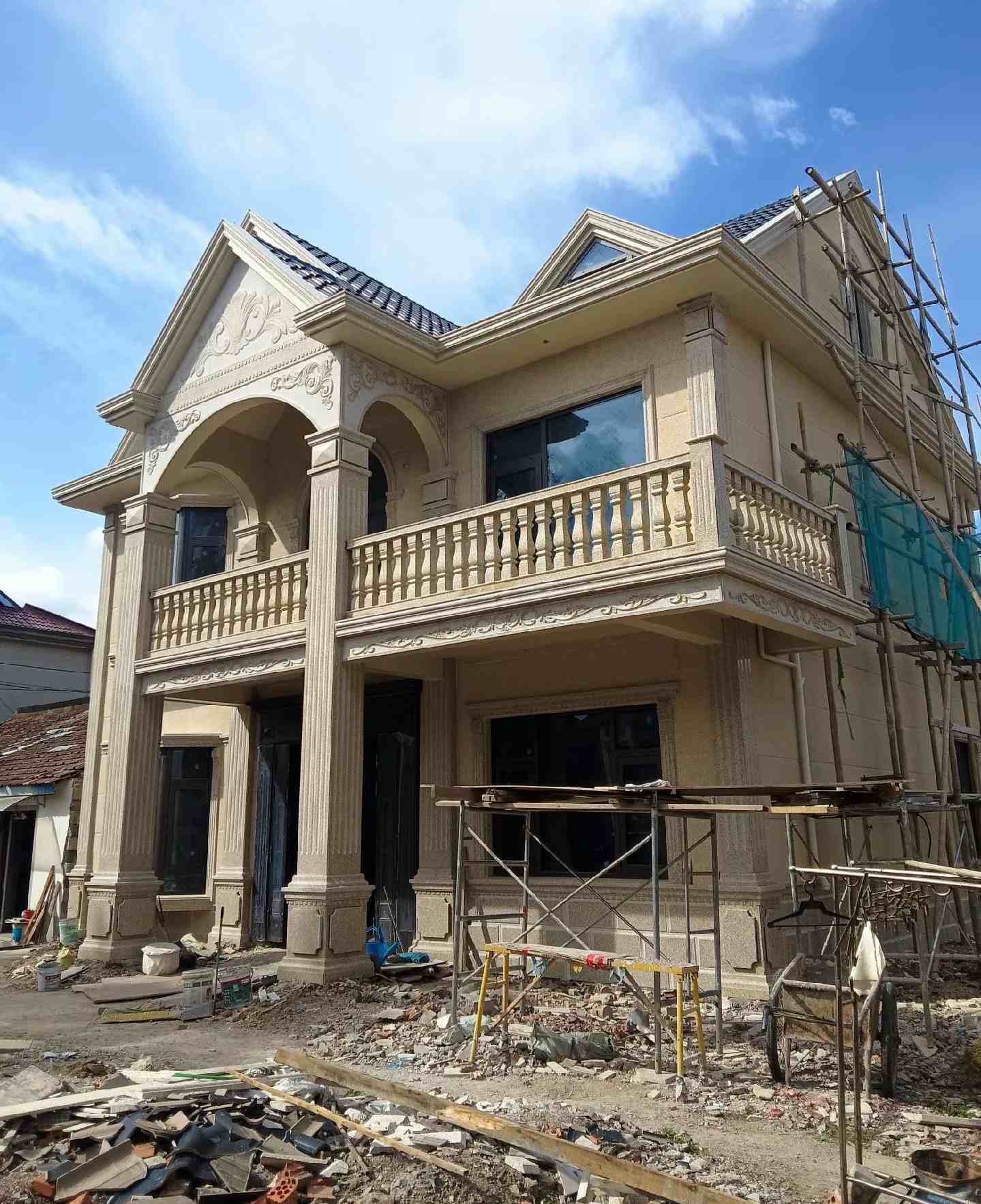 吕梁 黄金麻花岗岩石材私人别墅雕花门楼柱阳台栏杆