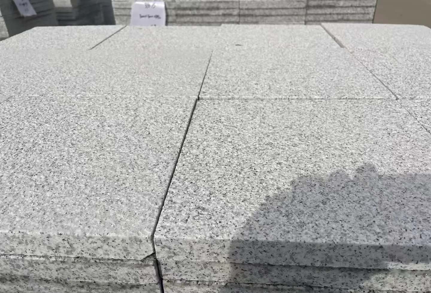 吕梁 白麻花岗岩石材推荐 荔枝面地铺石