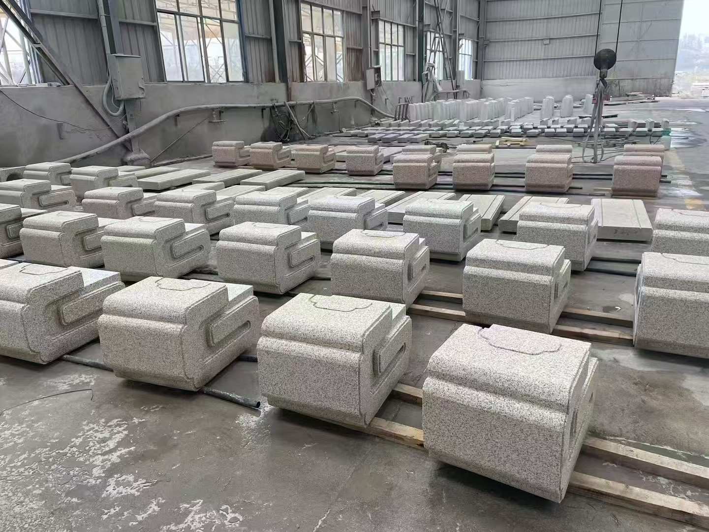 吕梁 白麻花岗岩异形加工-石凳，坐凳