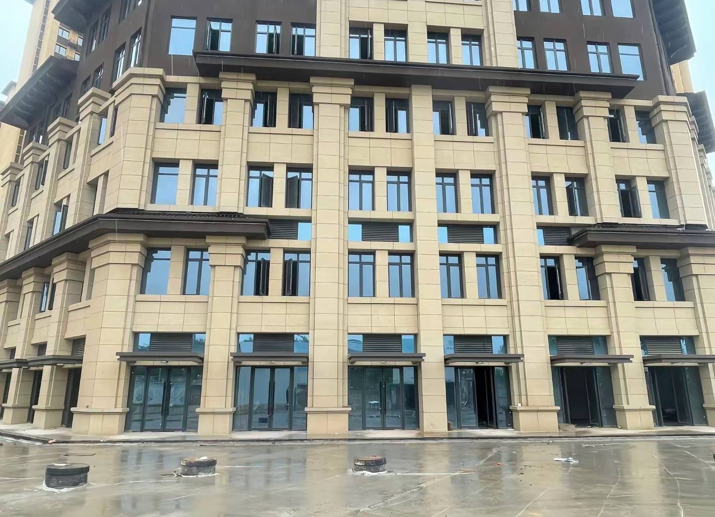 吕梁 黄金麻花岗岩荔枝面小区外墙干挂