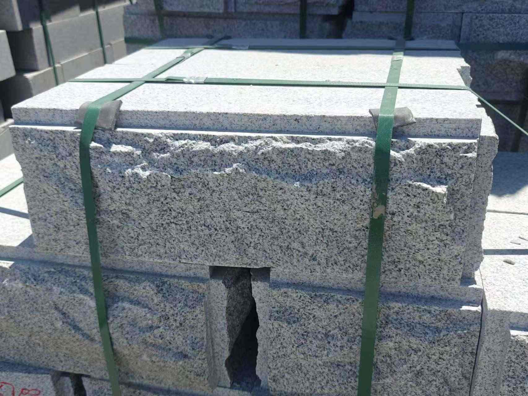 吕梁 芝麻白花岗岩自然面成品