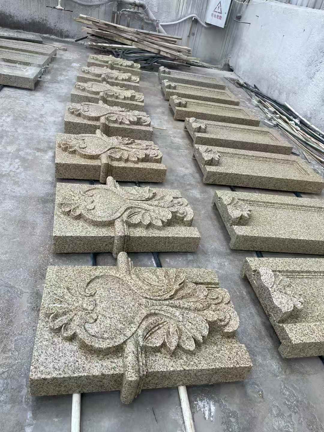 吕梁 黄金麻花岗岩别墅外墙雕刻板